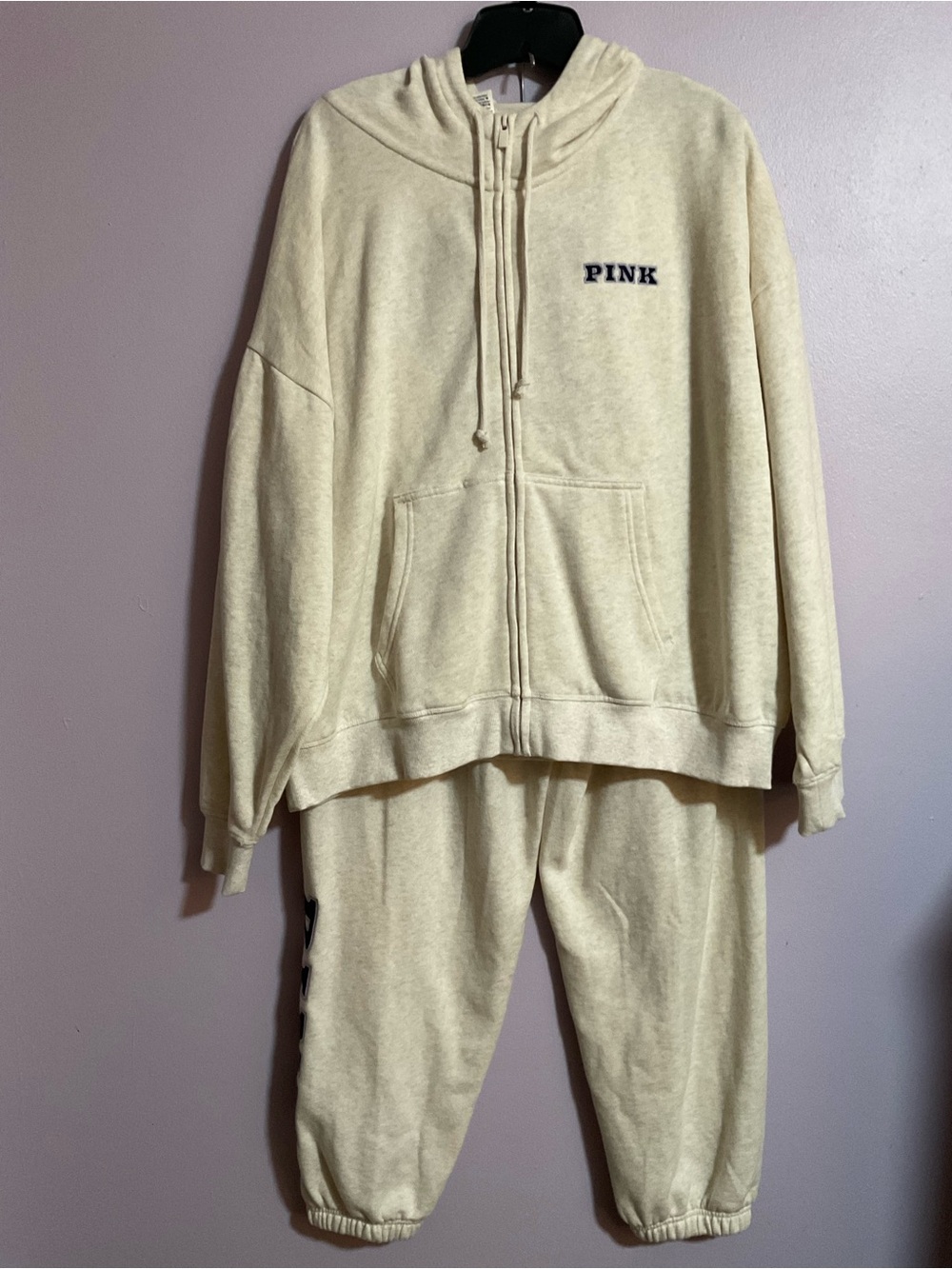 2pcs PINK Victoria's Secret Cream Woman Ivy Fleece Sweatpants Set
